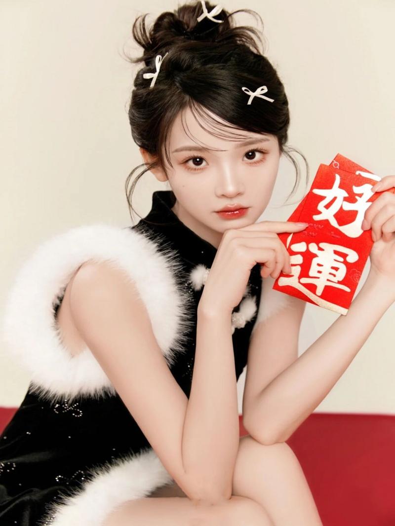 ปีใหม่ 2025 ปีงู ชุดถ่ายภาพสไต - Photography Year บทวิจารณ์และราคา